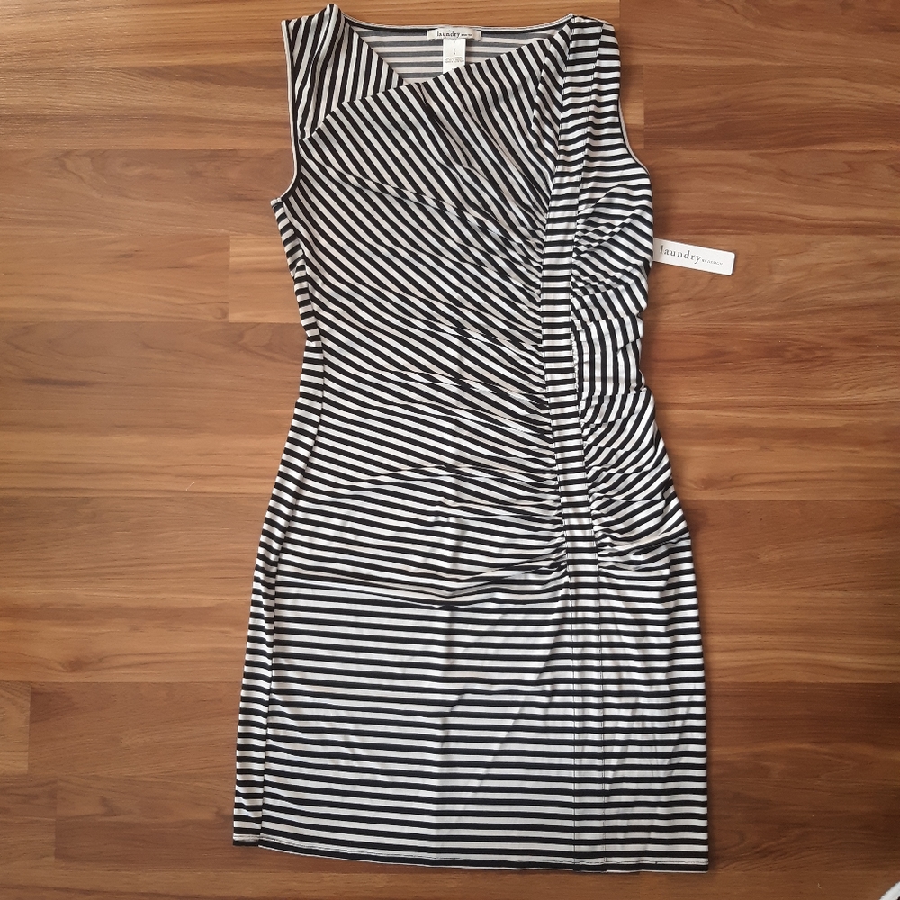 NWT! Super cute striped Laundry By Design Dress